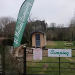 Glamping Hut,r95t3ct Campsite *