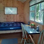 Glamping Hut,r95t3ct