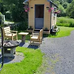 Glamping Hut,r95t3ct Campsite St Mullins