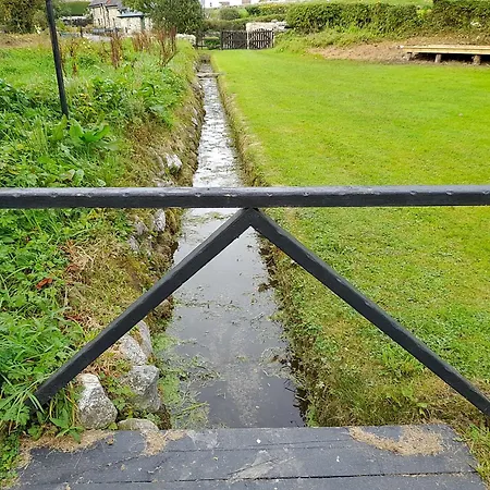 Camping Glamping Hut,r95t3ct