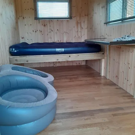 Glamping Hut,r95t3ct Campingplads *