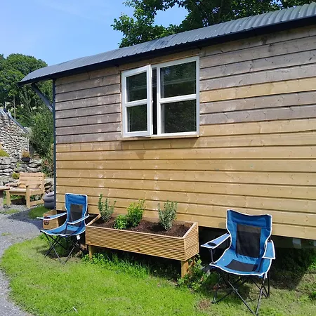Kemping Glamping Hut,r95t3ct St Mullins