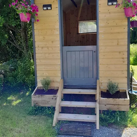 Glamping Hut,r95t3ct * St Mullins