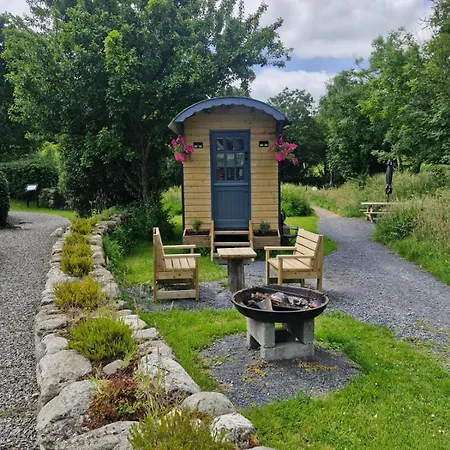 אתר קמפינג Glamping Hut,r95t3ct St Mullins