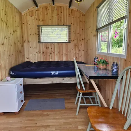 Glamping Hut,r95t3ct *